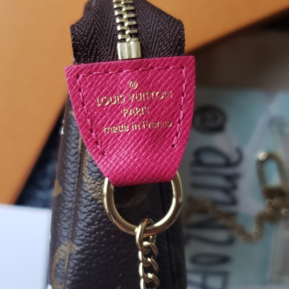 BRAND NEW Louis Vuitton Vivienne Mini Pochette - Picture 4 of 7